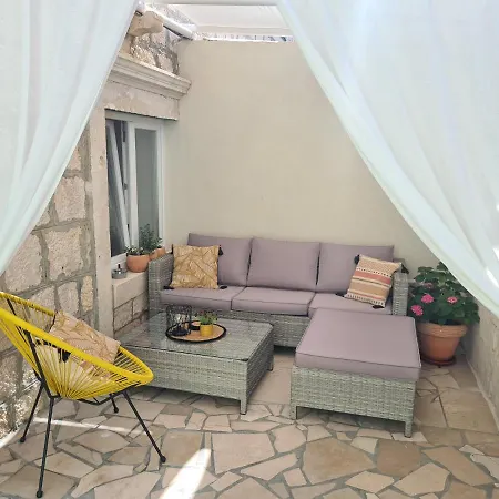 Muracca Apartment Orebic