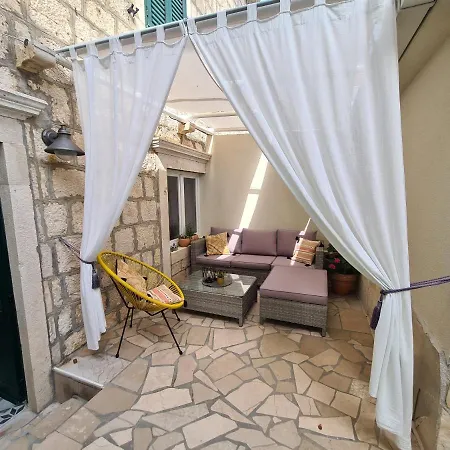 Muracca Apartment Orebić